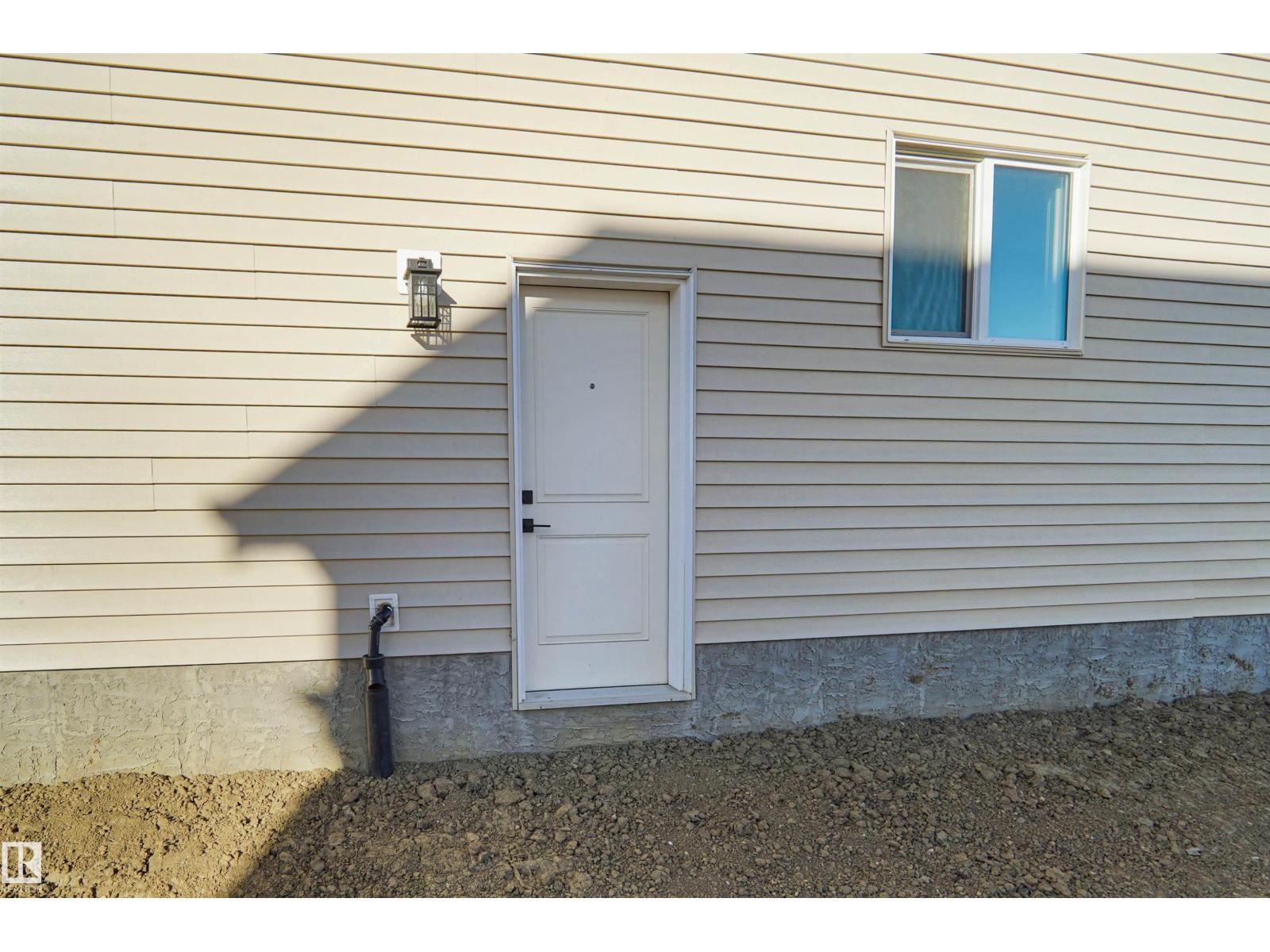 18715 130 ST NW - 38