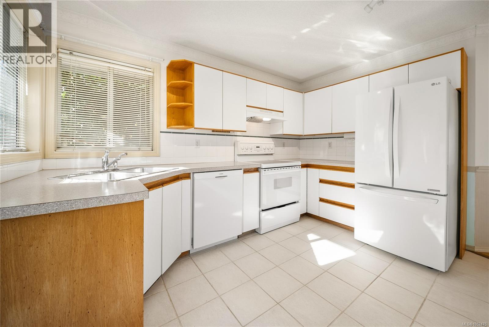 5185 Coach House Dr, Nanaimo - Image 1