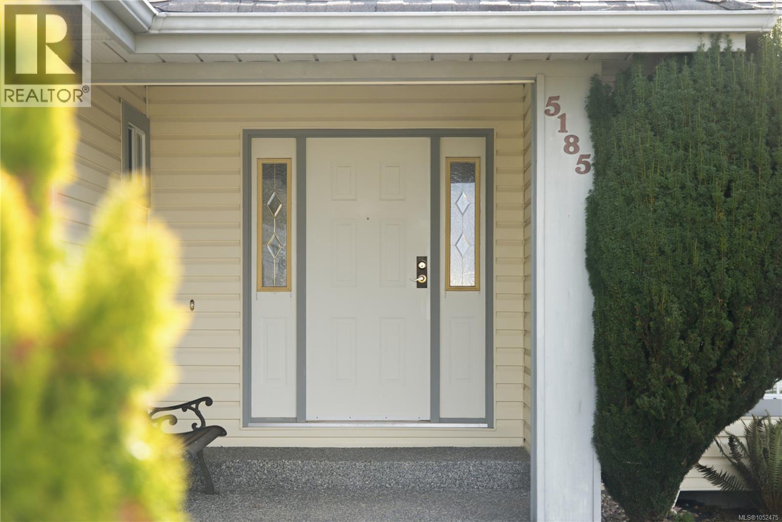 5185 Coach House Dr, Nanaimo - Image 1