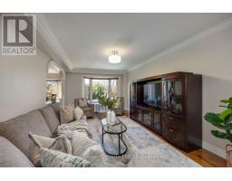Laundry room - 550 Crimson Court, Oshawa, ON L1J8E1 Photo 10
