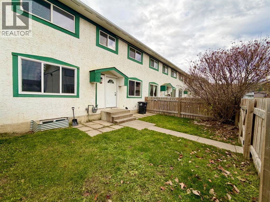 29, 110 Tamarack Avenue, Hinton — photo 2