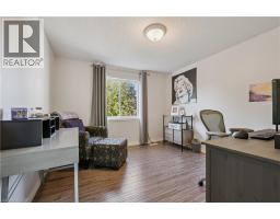 7 Kroeger Crescent, Cambridge, ON N3C4J7 Photo 15