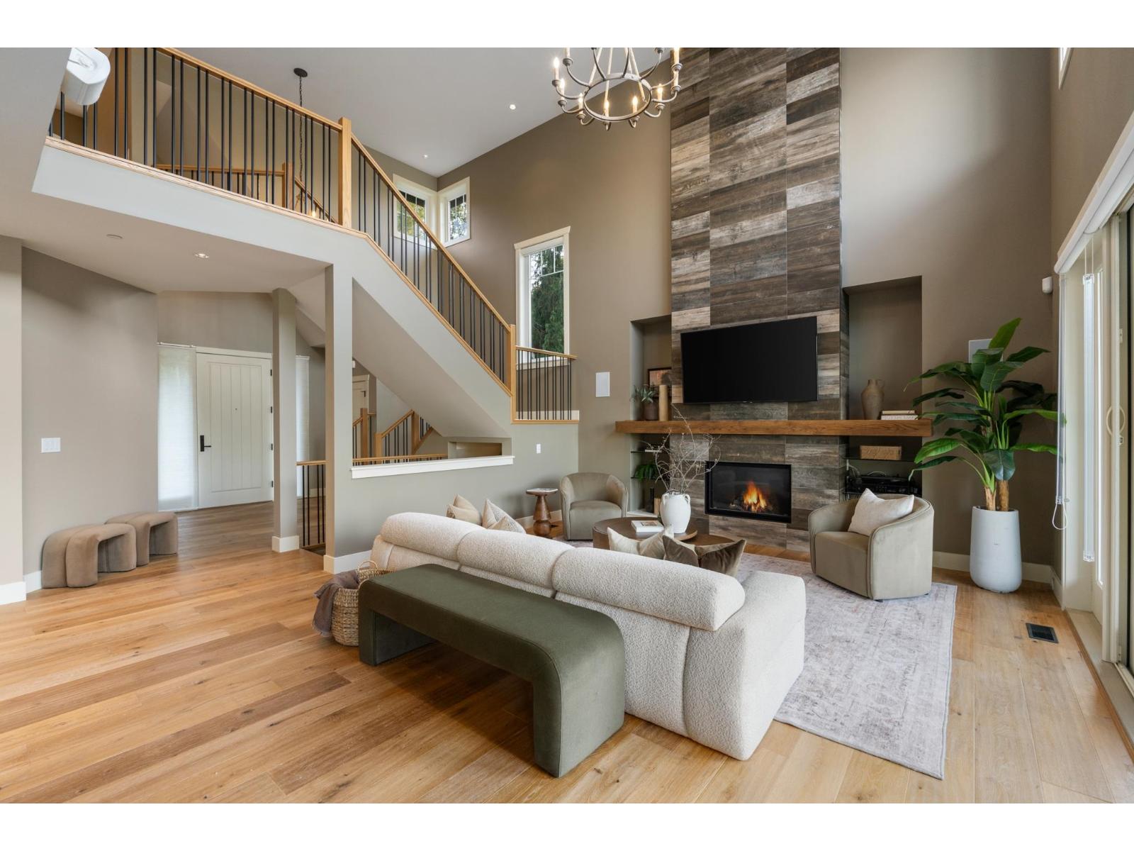1 24455 61 AVENUE, Langley - Image 1
