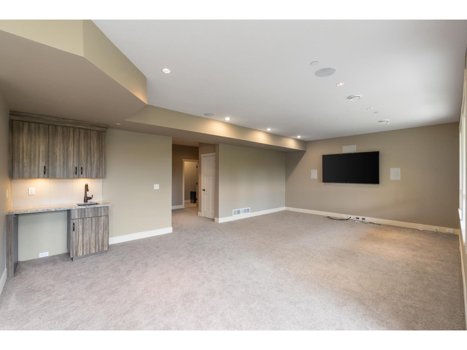 1 24455 61 AVENUE, Langley - Image 1