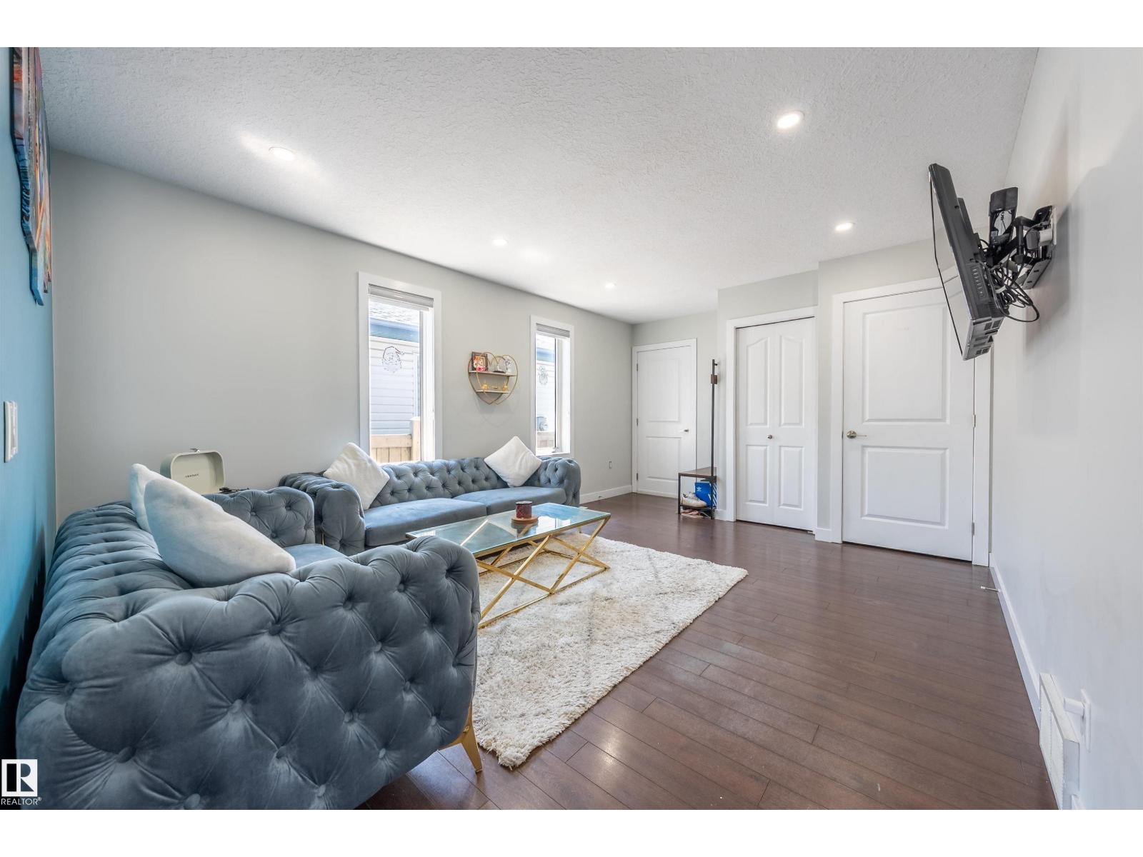 3312 27 ave NW, Edmonton — photo 7