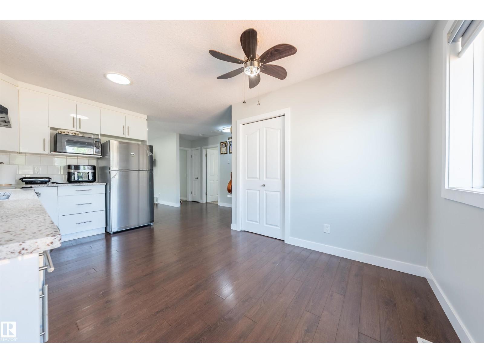 3312 27 ave NW, Edmonton — photo 9