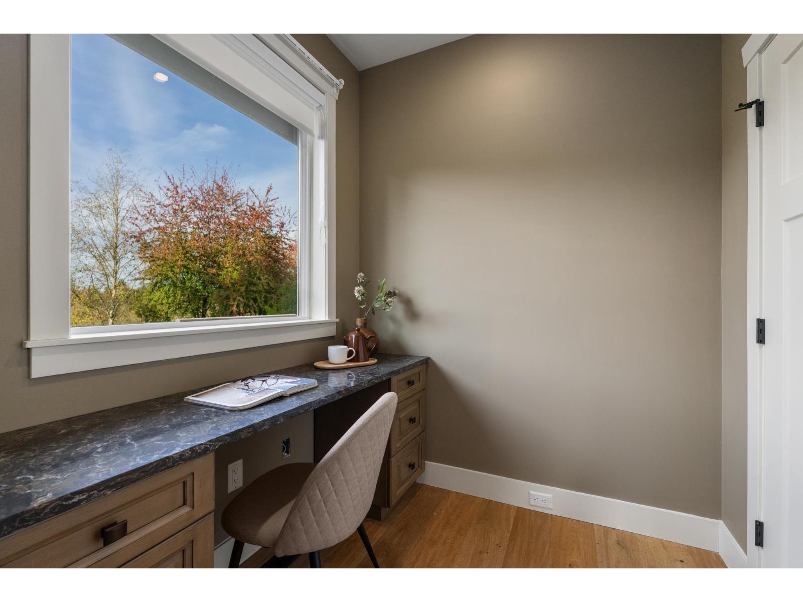 1 24455 61 AVENUE, Langley - Image 1