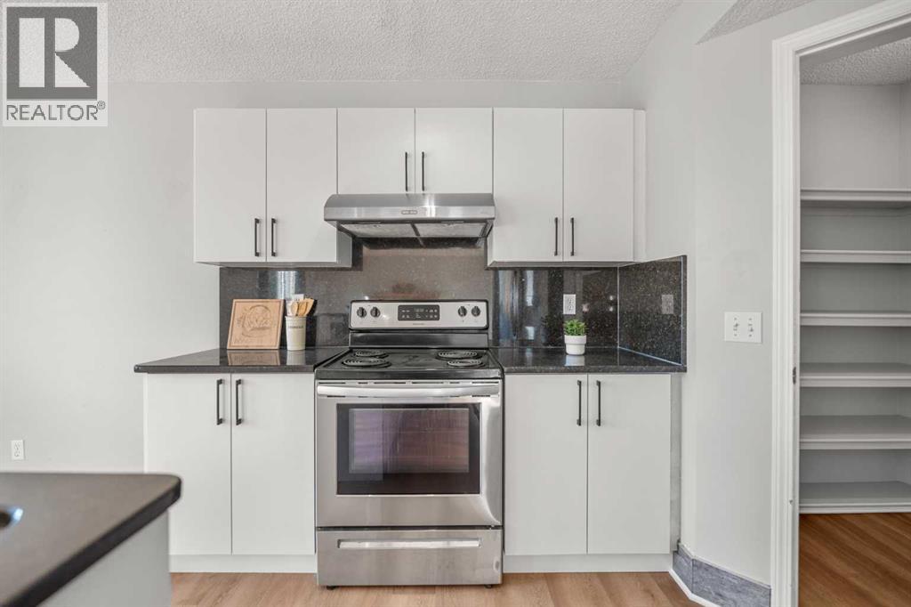141 Shannon Square SW, Calgary — photo 10