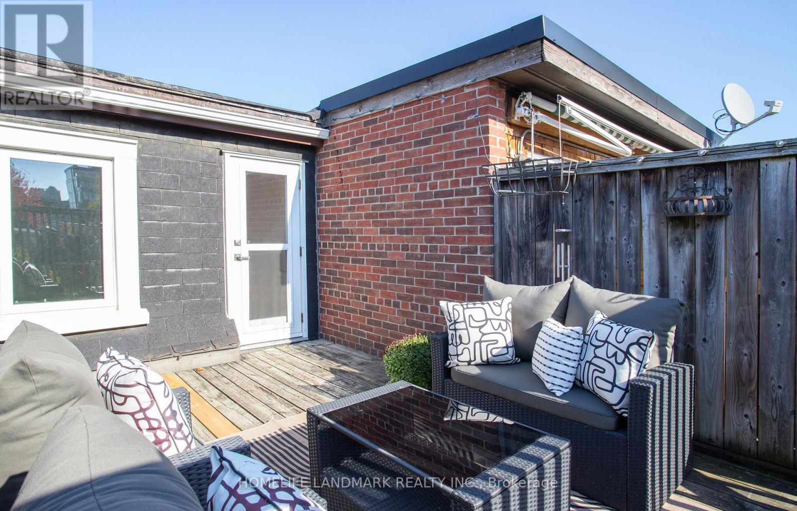 35 Dupont Street, Toronto, ON photo 34