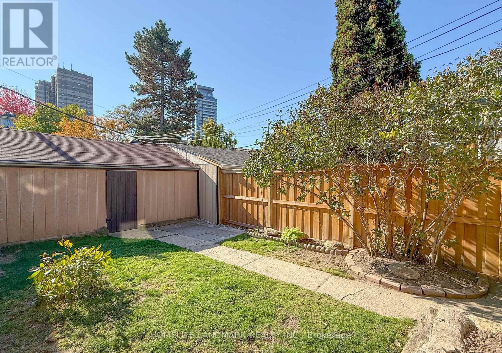 35 Dupont Street, Toronto, ON photo 47