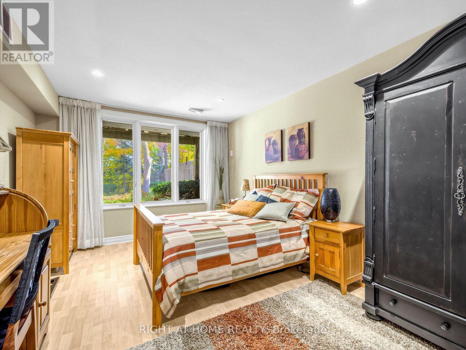 89 Page Avenue, Toronto, ON photo 19