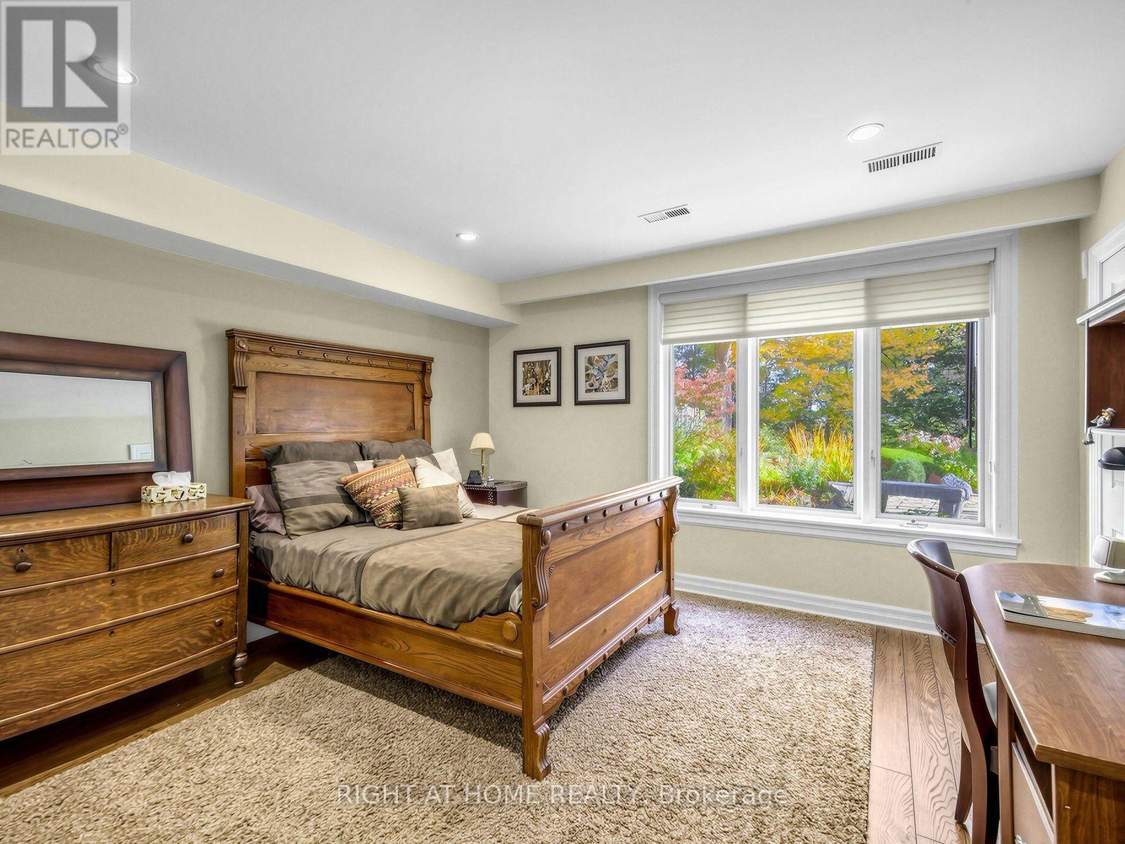 89 Page Avenue, Toronto, ON photo 20