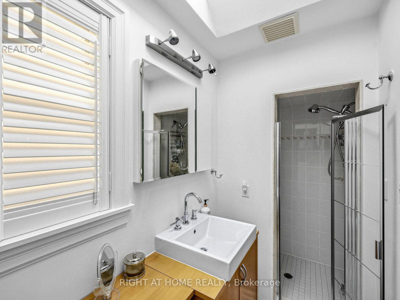 89 Page Avenue, Toronto, ON photo 21