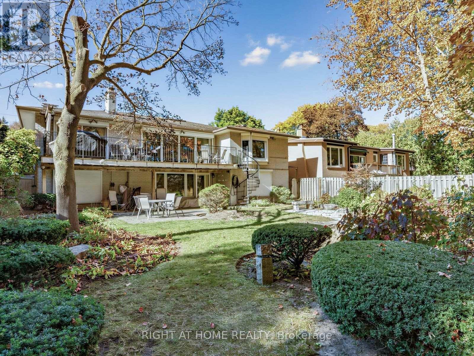 89 Page Avenue, Toronto, ON photo 30