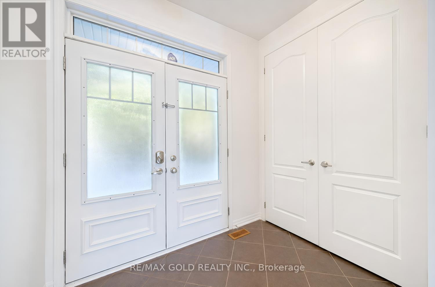 48 BEVINGTON ROAD, Brampton (Northwest Brampton) — photo 3