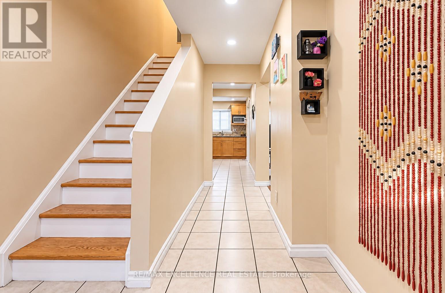 88 FLEETWOOD CRESCENT, Brampton (Southgate) — photo 3