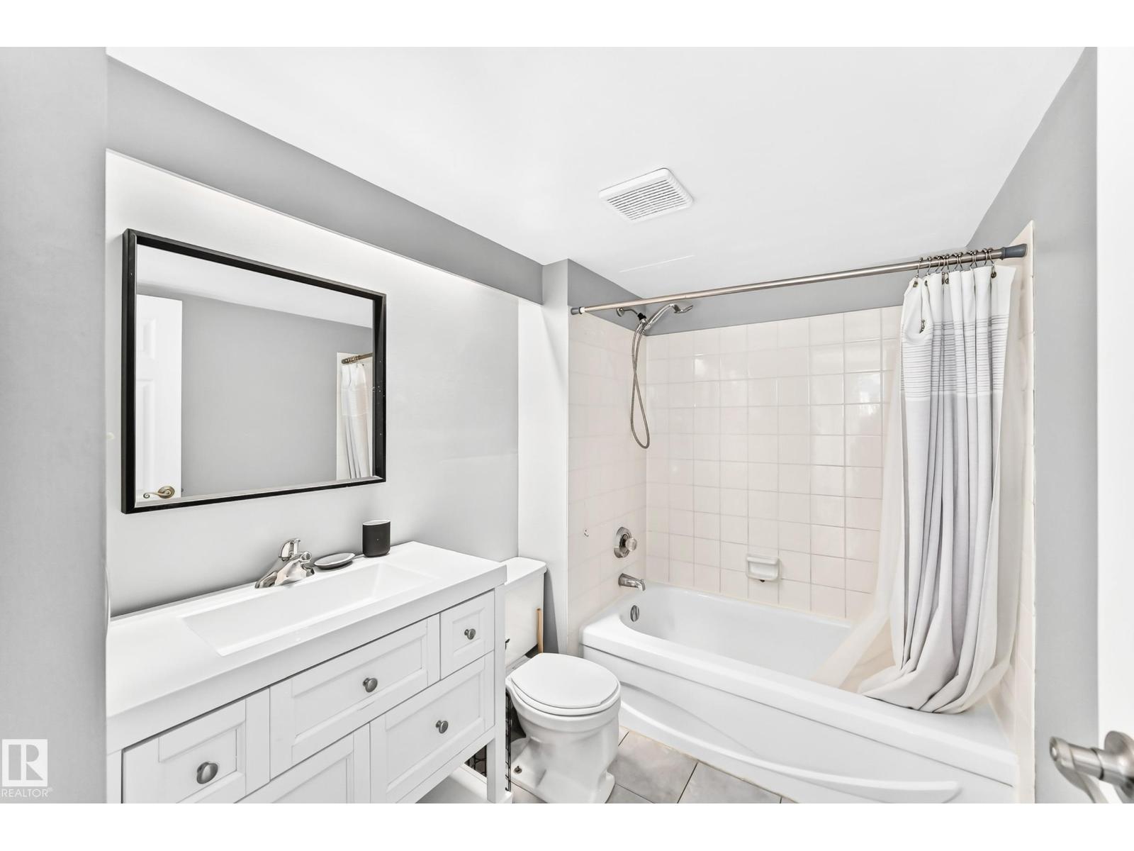 #200 10149 SASKATCHEWAN DR NW, Edmonton — photo 10