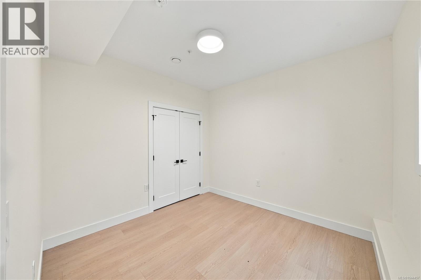 817 BLACKBIRD Pl, Langford - Image 1