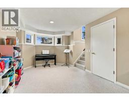 60 Hidden Green Nw, Calgary, AB T3A5K6 Photo 21