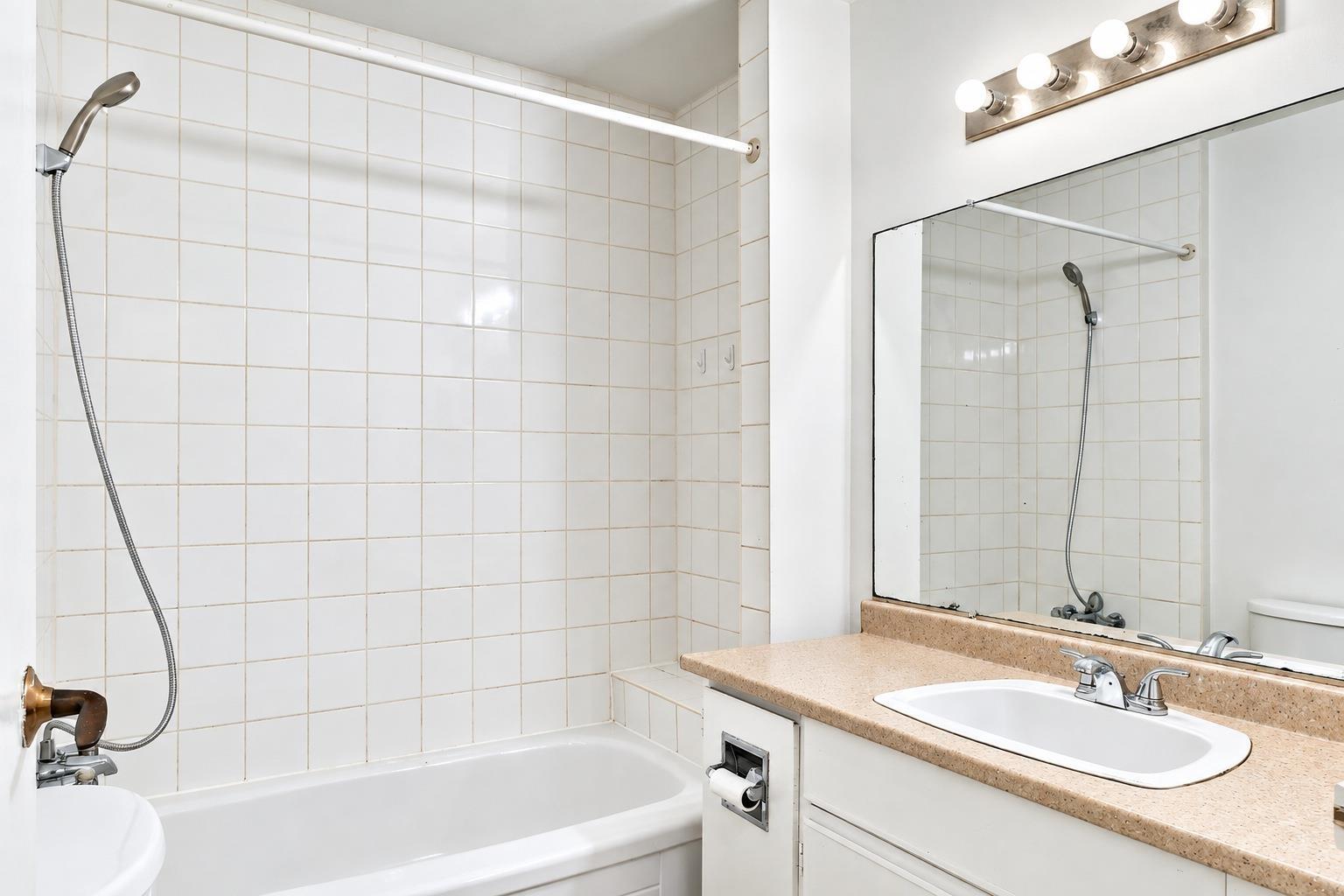 10511 HOLLY PARK LANE, Surrey - Image 1