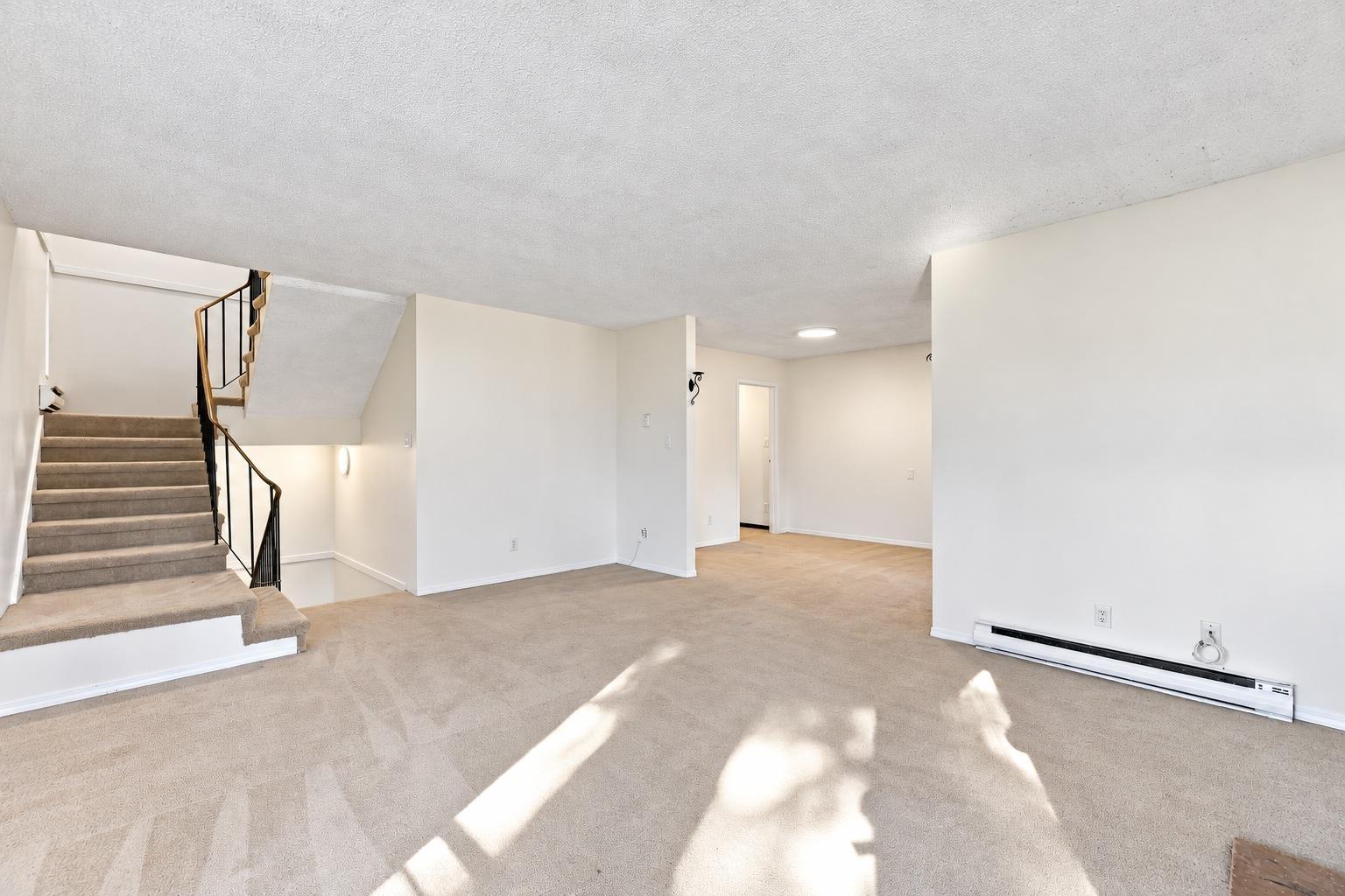 10511 HOLLY PARK LANE, Surrey - Image 1
