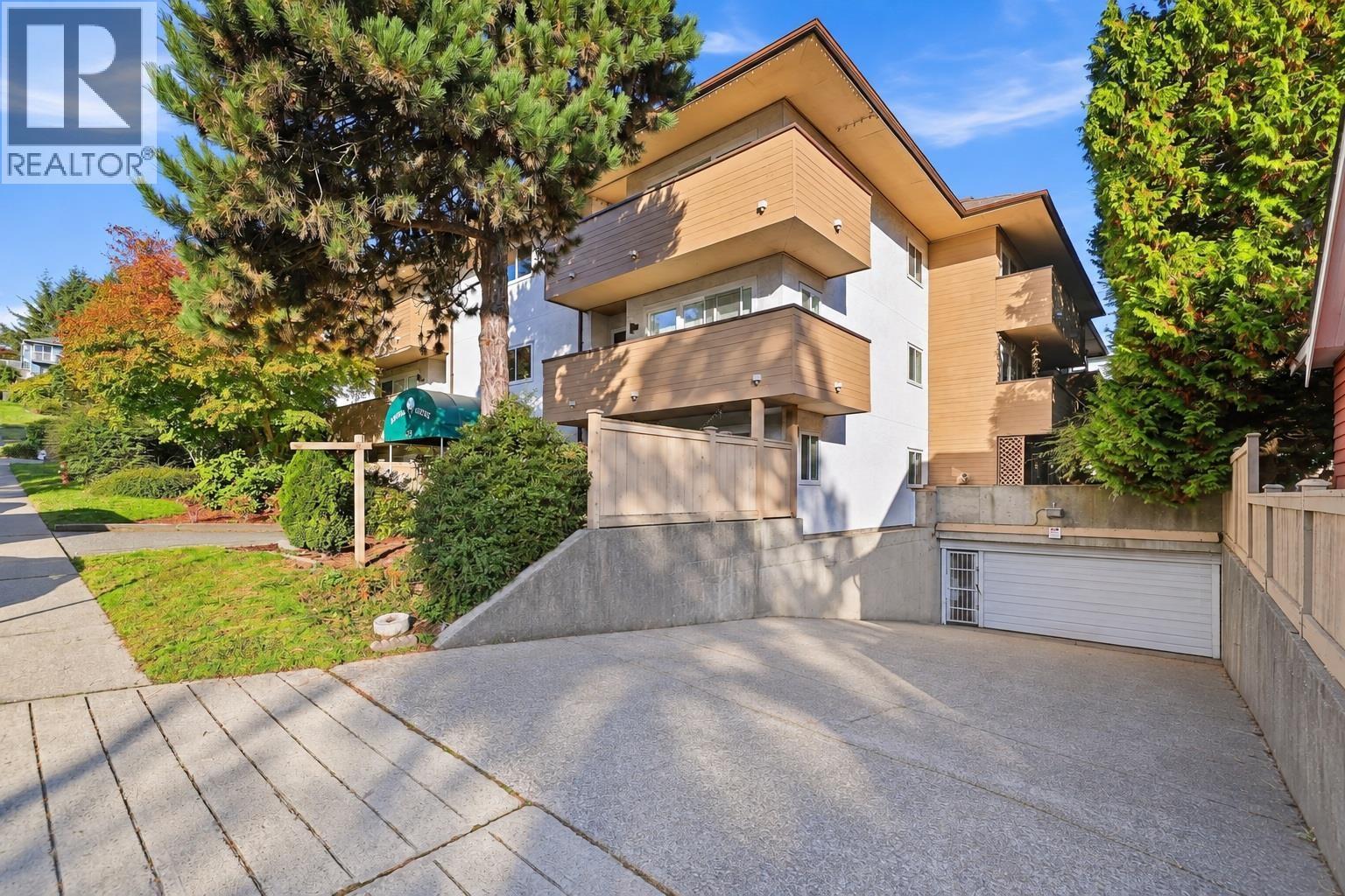 206 335 CEDAR STREET, New Westminster - Image 1