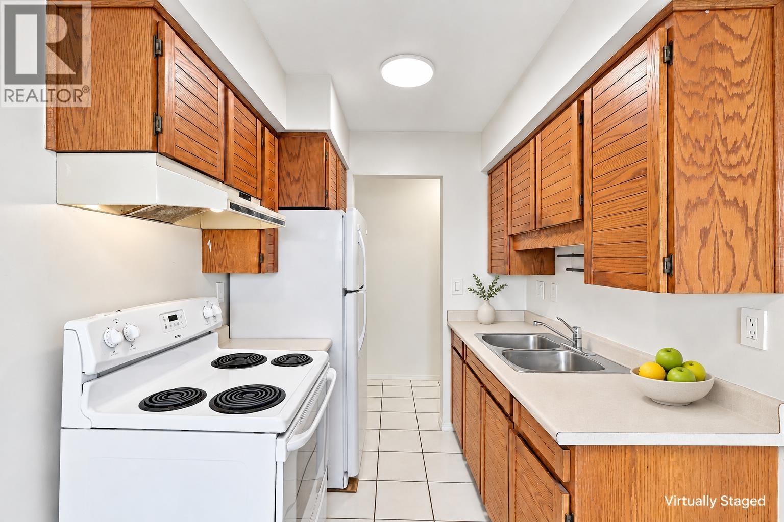 206 335 CEDAR STREET, New Westminster - Image 1