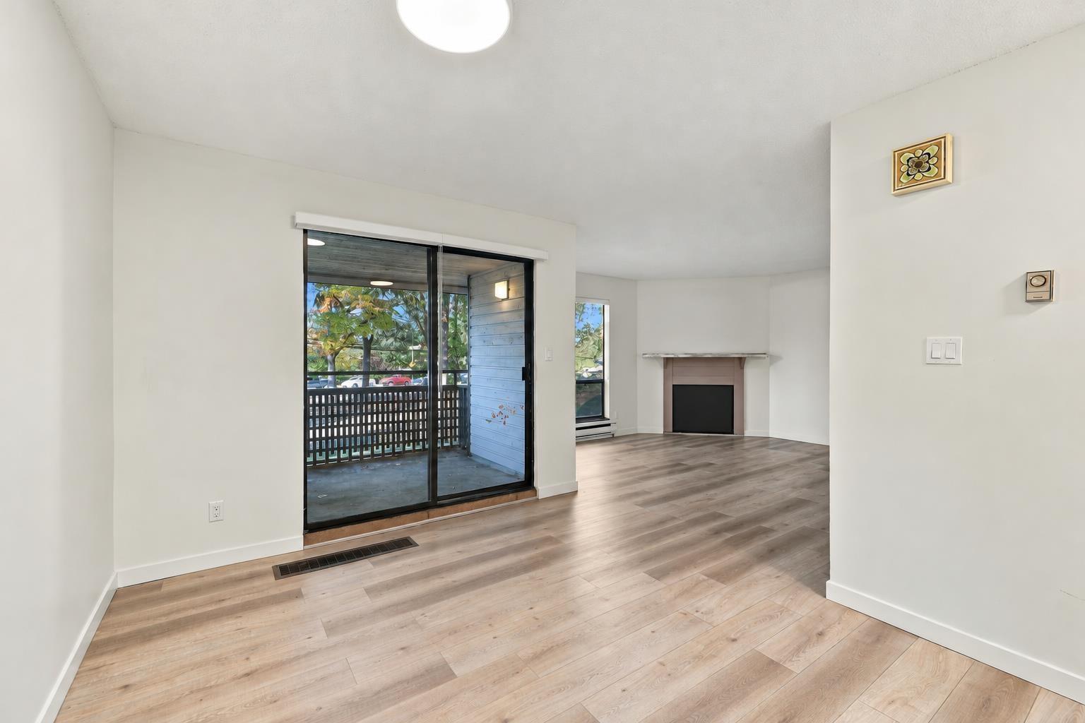 14803 HOLLY PARK LANE, Surrey - Image 1
