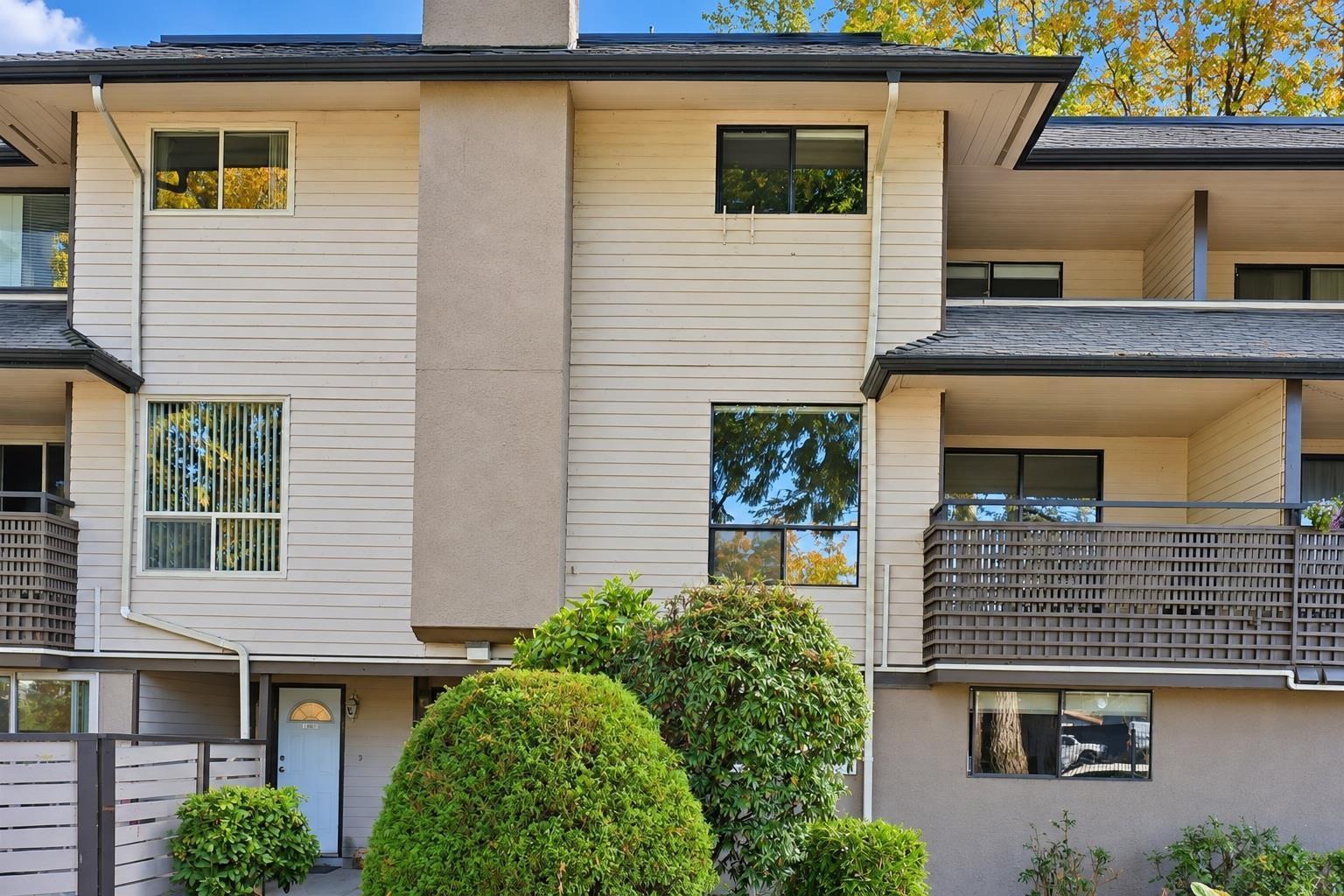 14803 HOLLY PARK LANE, Surrey - Image 1