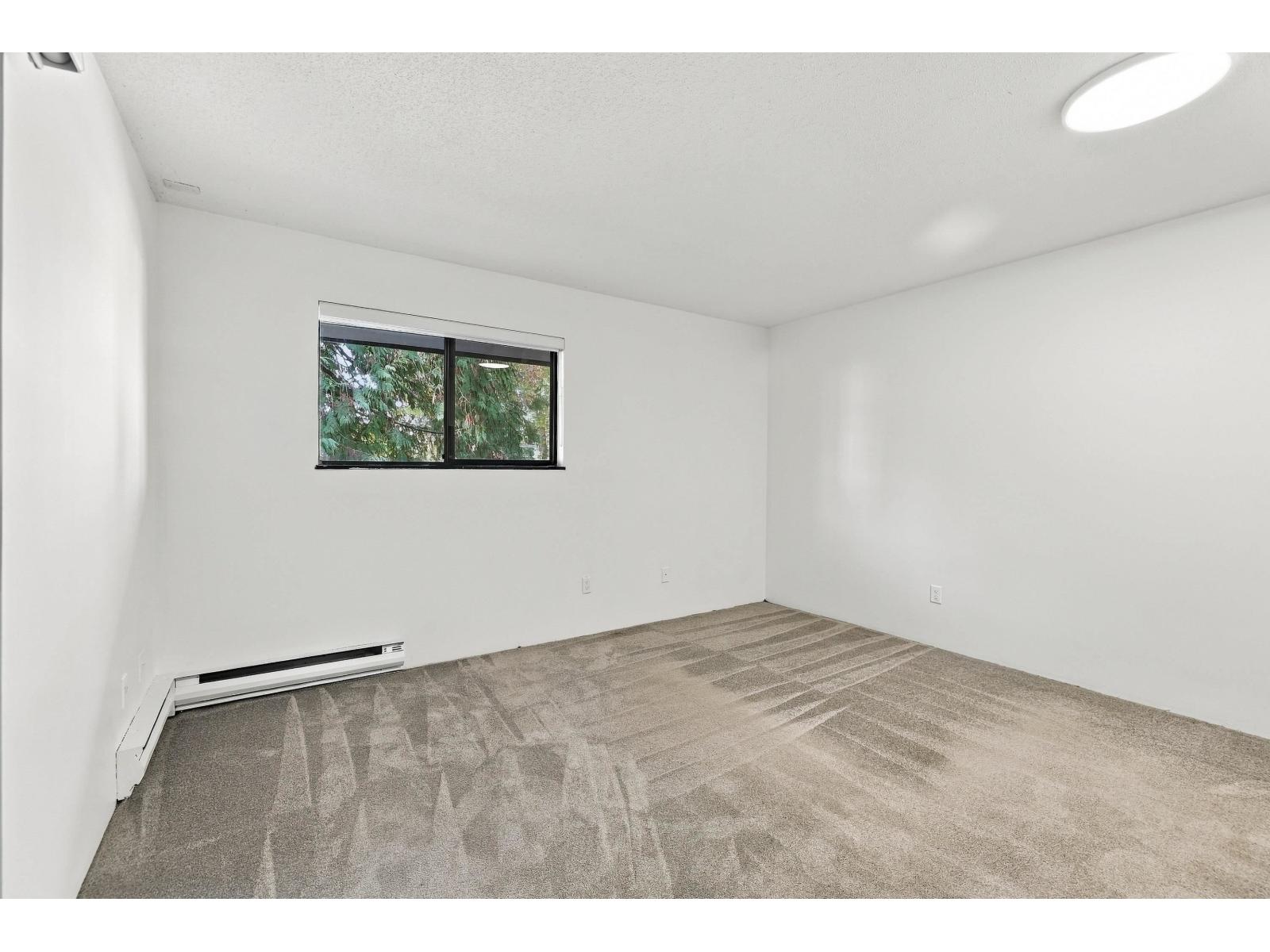 14803 HOLLY PARK LANE, Surrey - Image 1