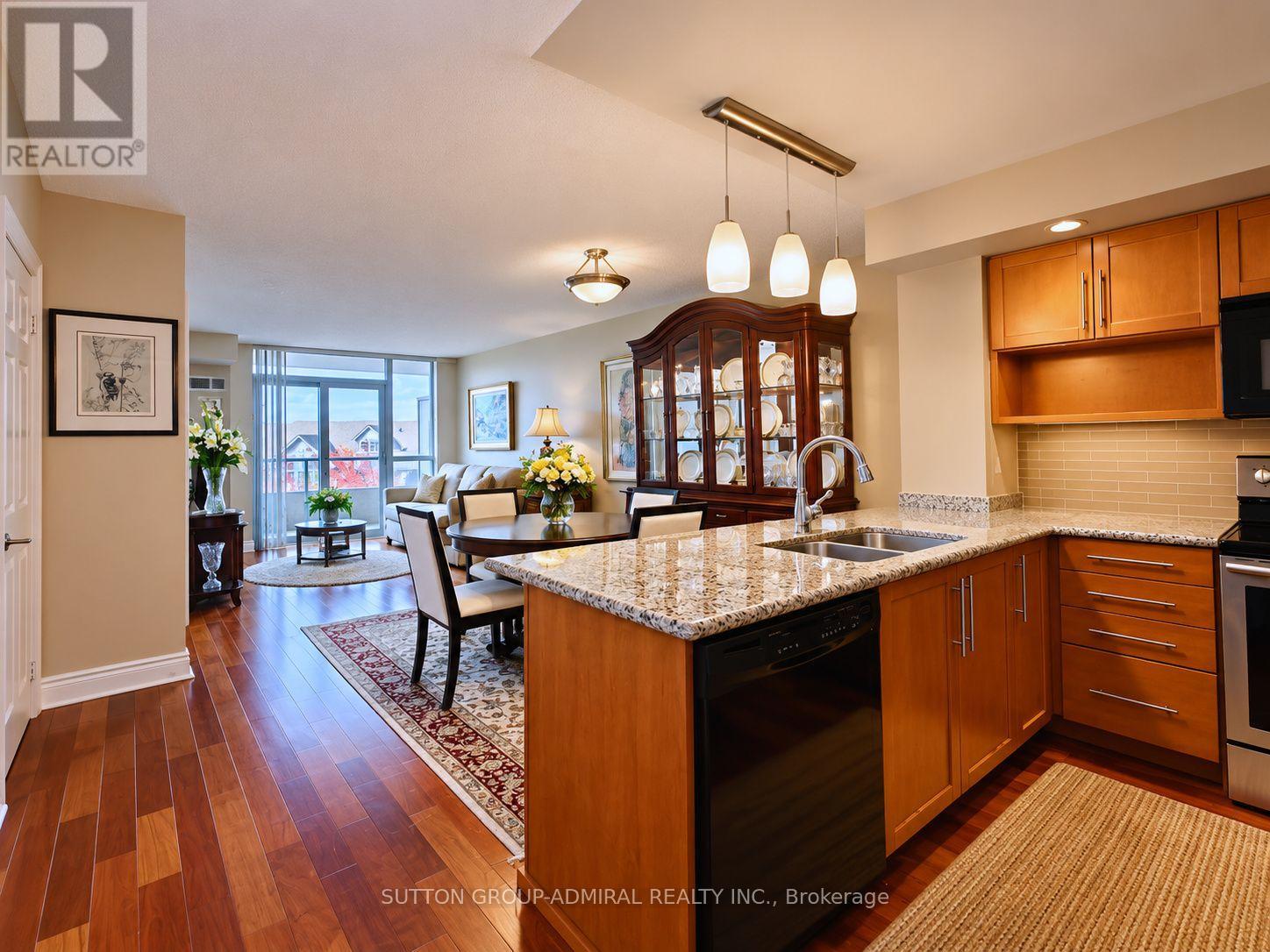 677 - 23 COX BOULEVARD, Markham (Unionville) — photo 2