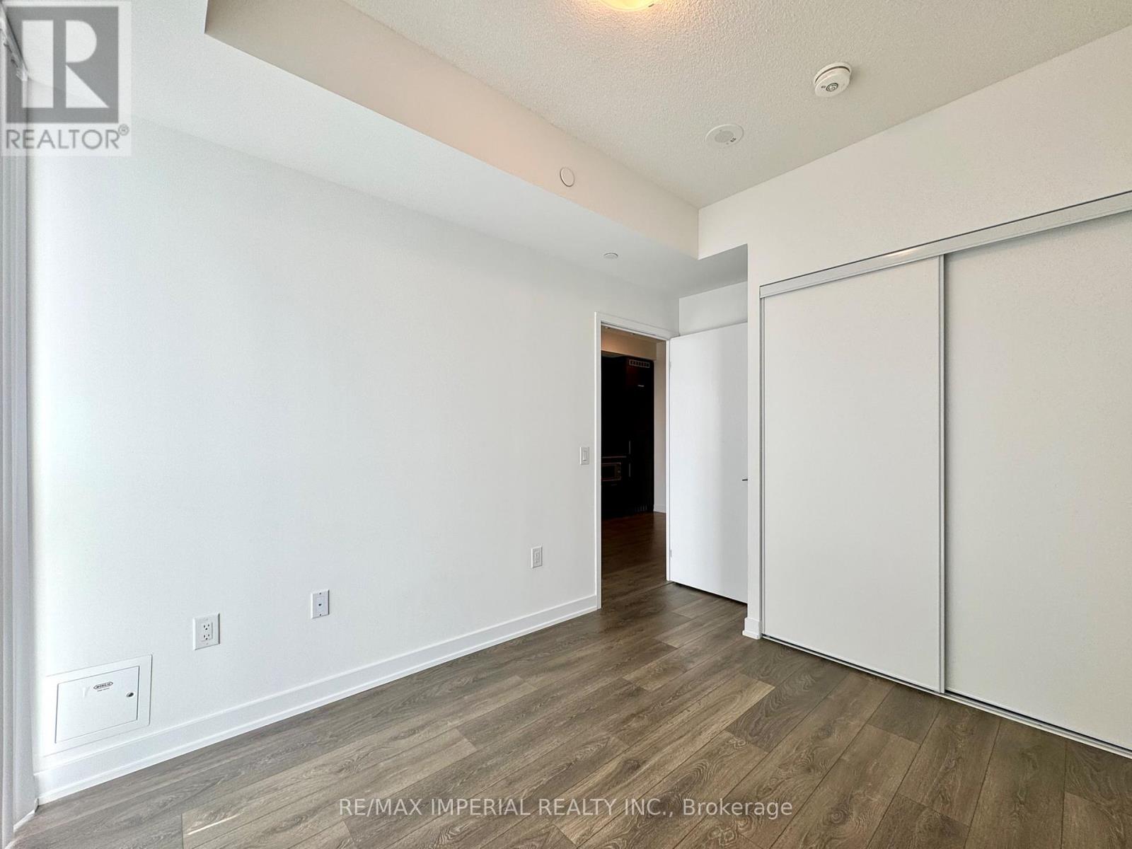 1606 - 10 HONEYCRISP CRESCENT, Vaughan (Vaughan Corporate Centre) — photo 7