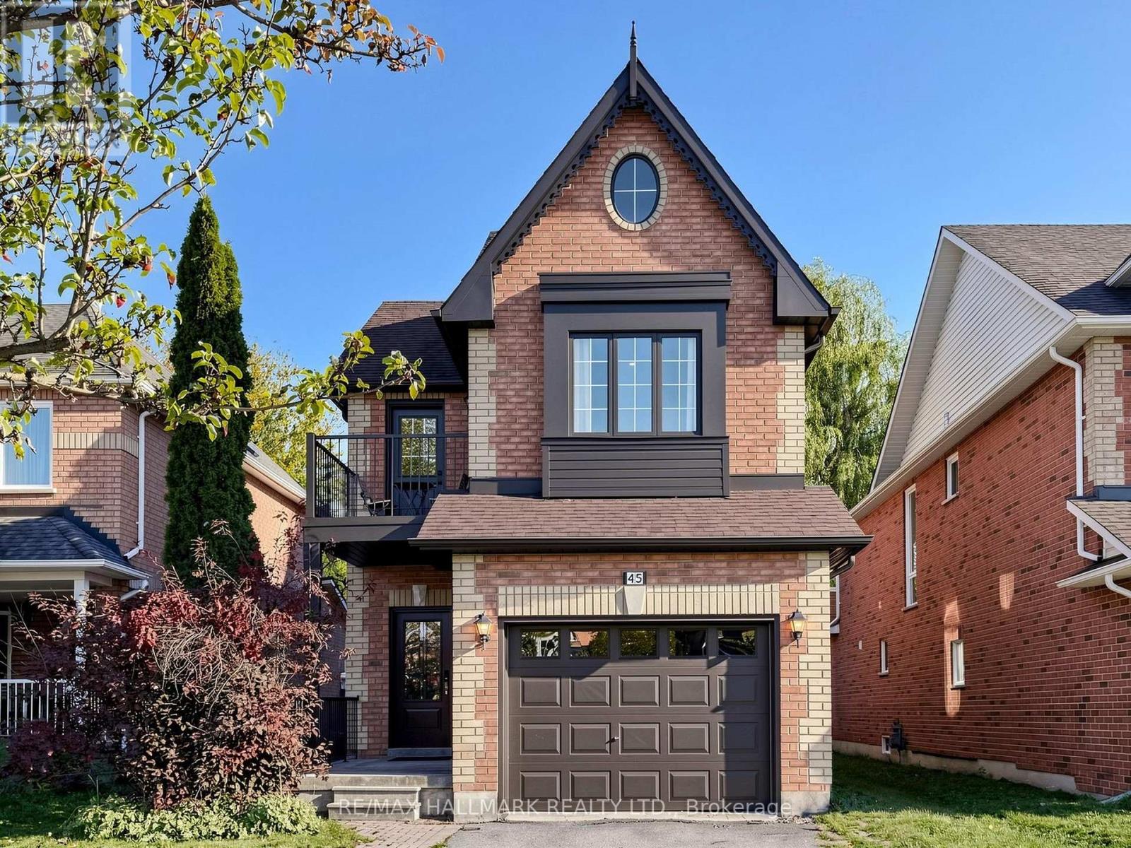45 Colonial Crescent, Richmond Hill, ON photo 3