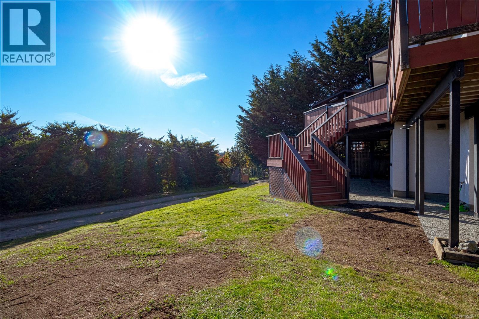 328 Damon Dr, View Royal - Image 1