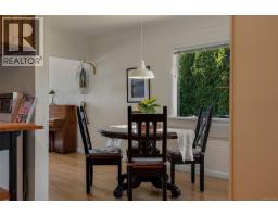 373 Richmond Ave, Victoria, BC V8S3Y2 Photo 10