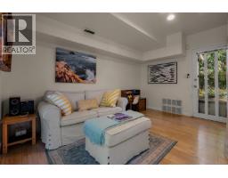 373 Richmond Ave, Victoria, BC V8S3Y2 Photo 12