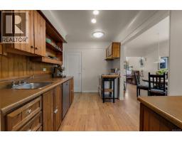 373 Richmond Ave, Victoria, BC V8S3Y2 Photo 13