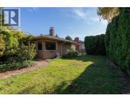 373 Richmond Ave, Victoria, BC V8S3Y2 Photo 27