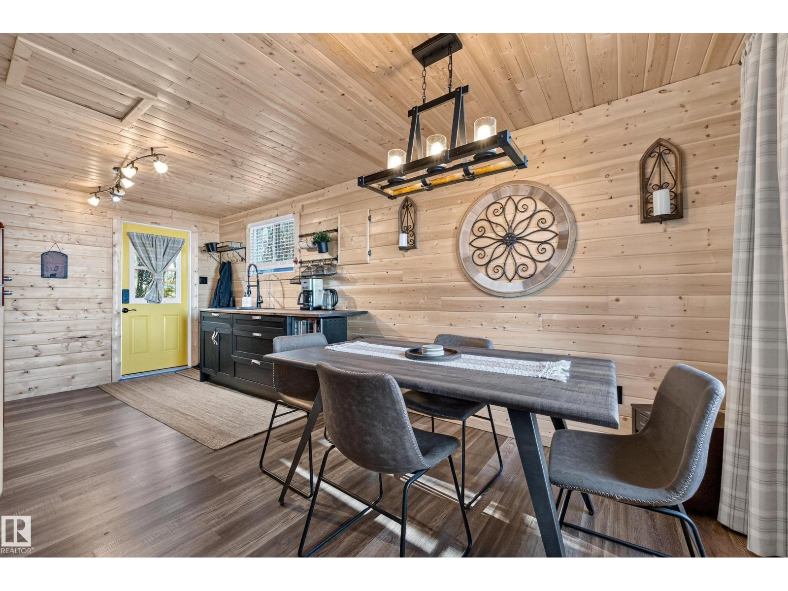 241 51268 Range Road 204, photo 14