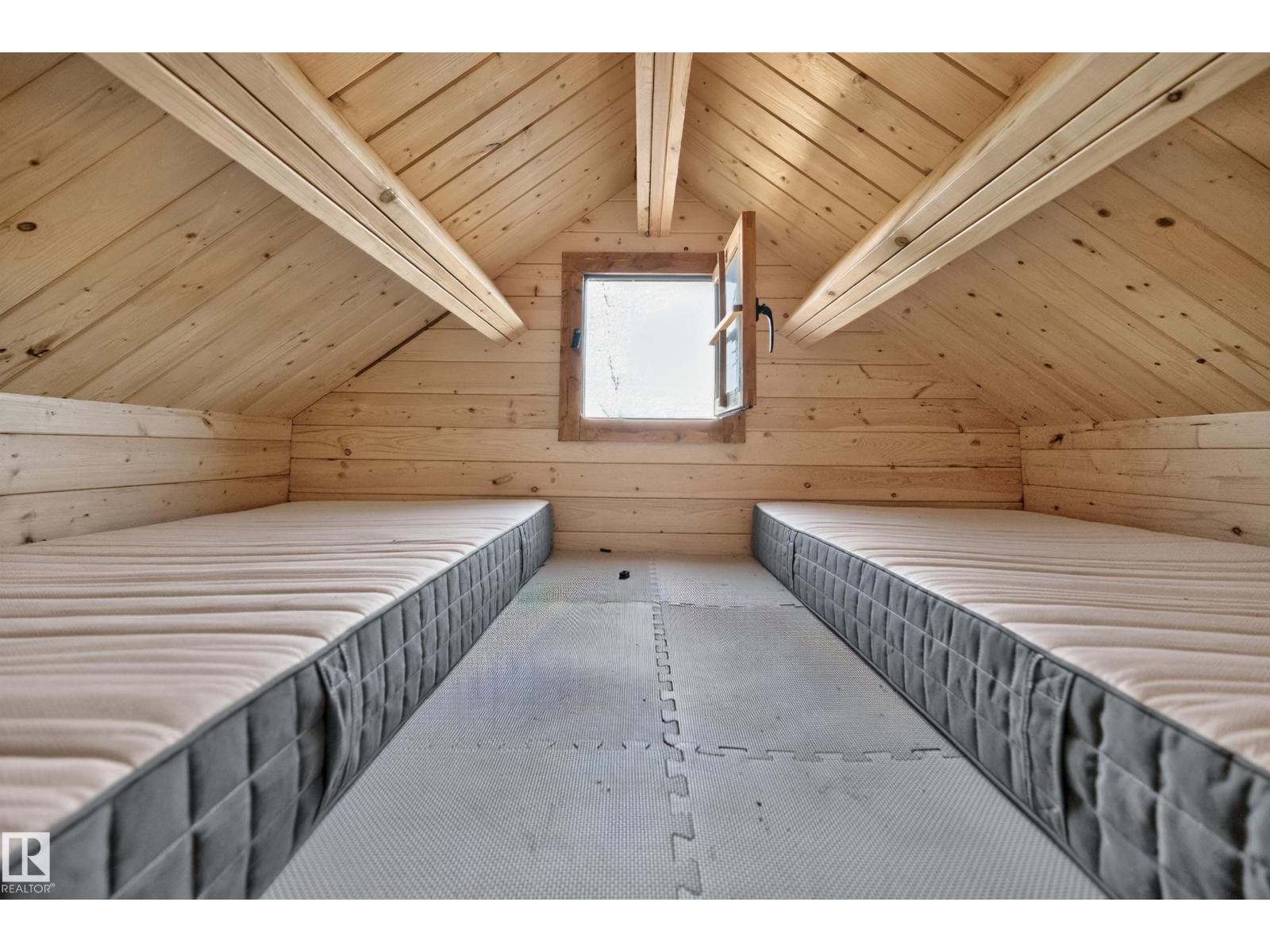 241 51268 Range Road 204, photo 43