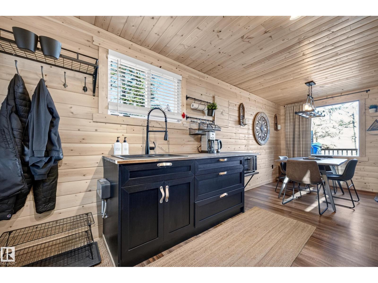 241 51268 Range Road 204, photo 9