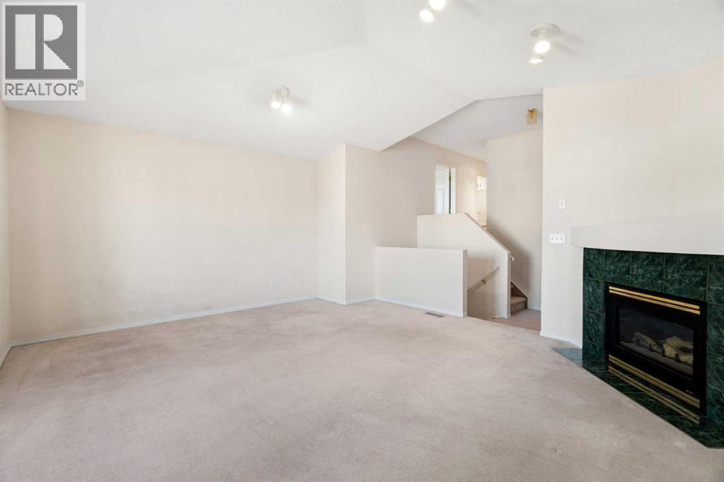 87 Citadel Meadow Grove NW photo 22