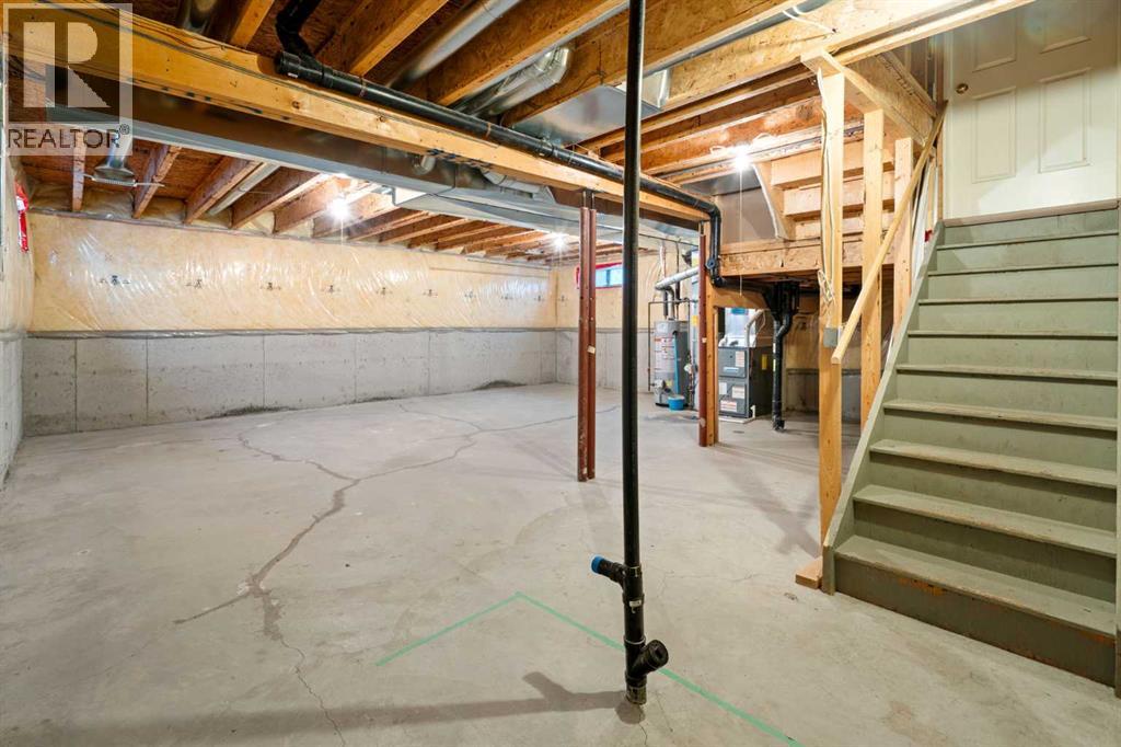87 Citadel Meadow Grove NW photo 33