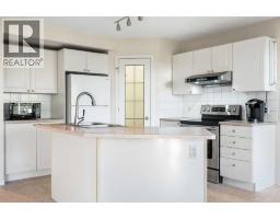 Foyer - 87 Citadel Meadow Grove Nw, Calgary, AB T3G4K8 Photo 11