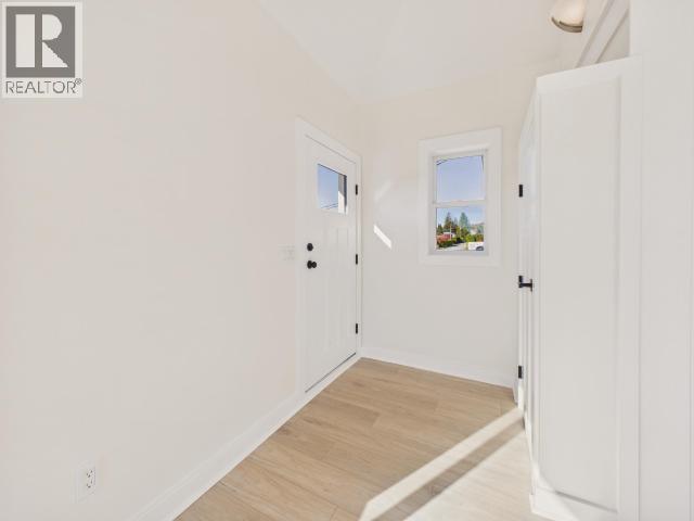 4708 REDONDA AVE, Powell River - Image 1