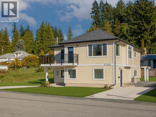 4708 REDONDA AVE, Powell River - Image 1