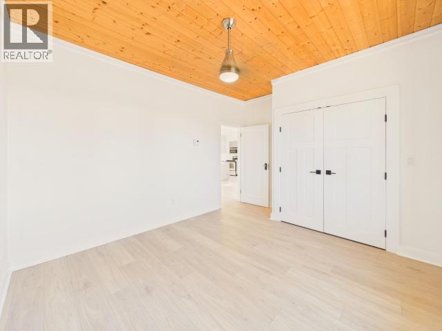 4708 REDONDA AVE, Powell River - Image 1