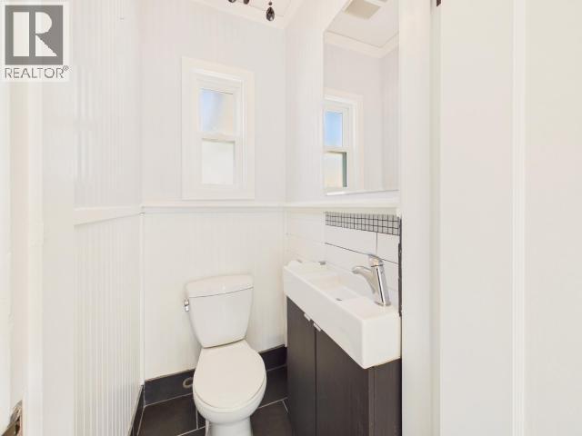 4708 REDONDA AVE, Powell River - Image 1