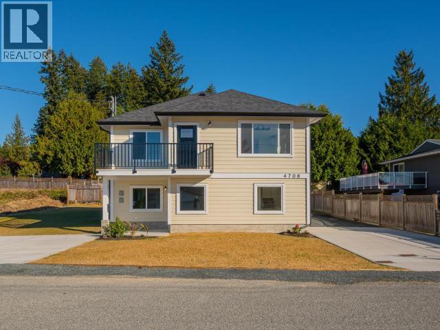 4708 REDONDA AVE, Powell River - Image 1