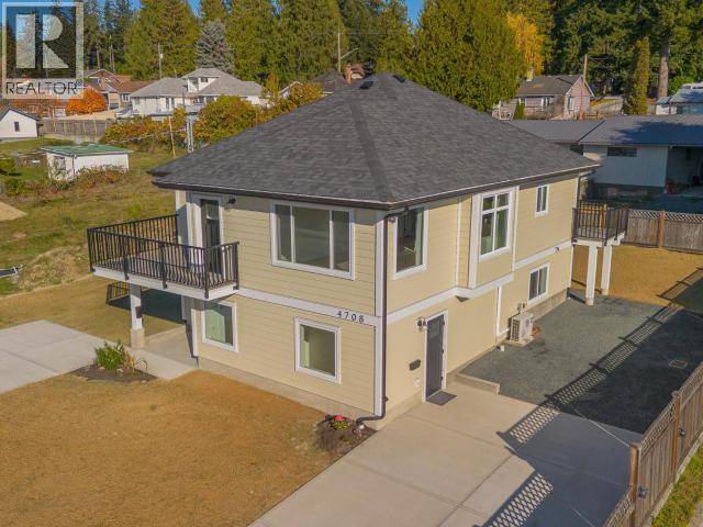 4708 REDONDA AVE, Powell River - Image 1
